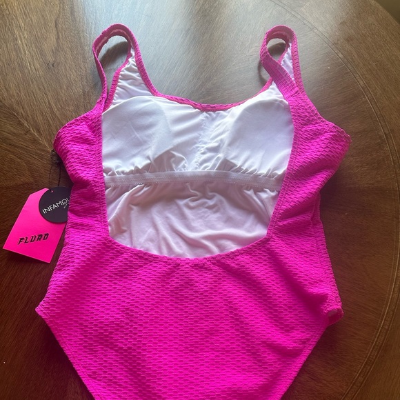 Infamous Swim Candace One Piece - Picture 6 of 8